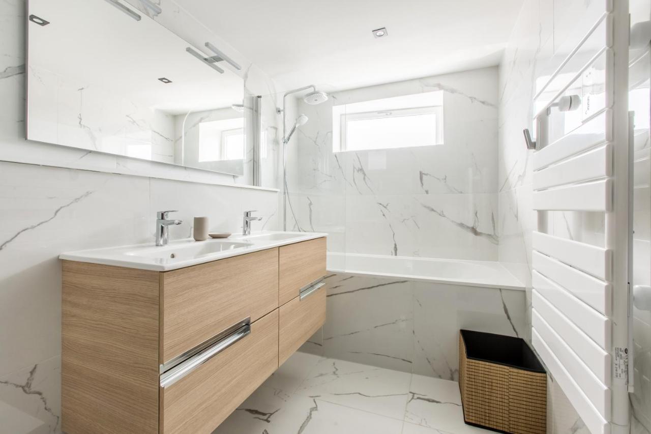 Appartement Spacieux Et Moderne 4 Chambres A 5Mn A Pieds Republique Lille Exteriör bild